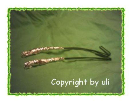 Draht ca.20cm mit Alufolie umwickeln